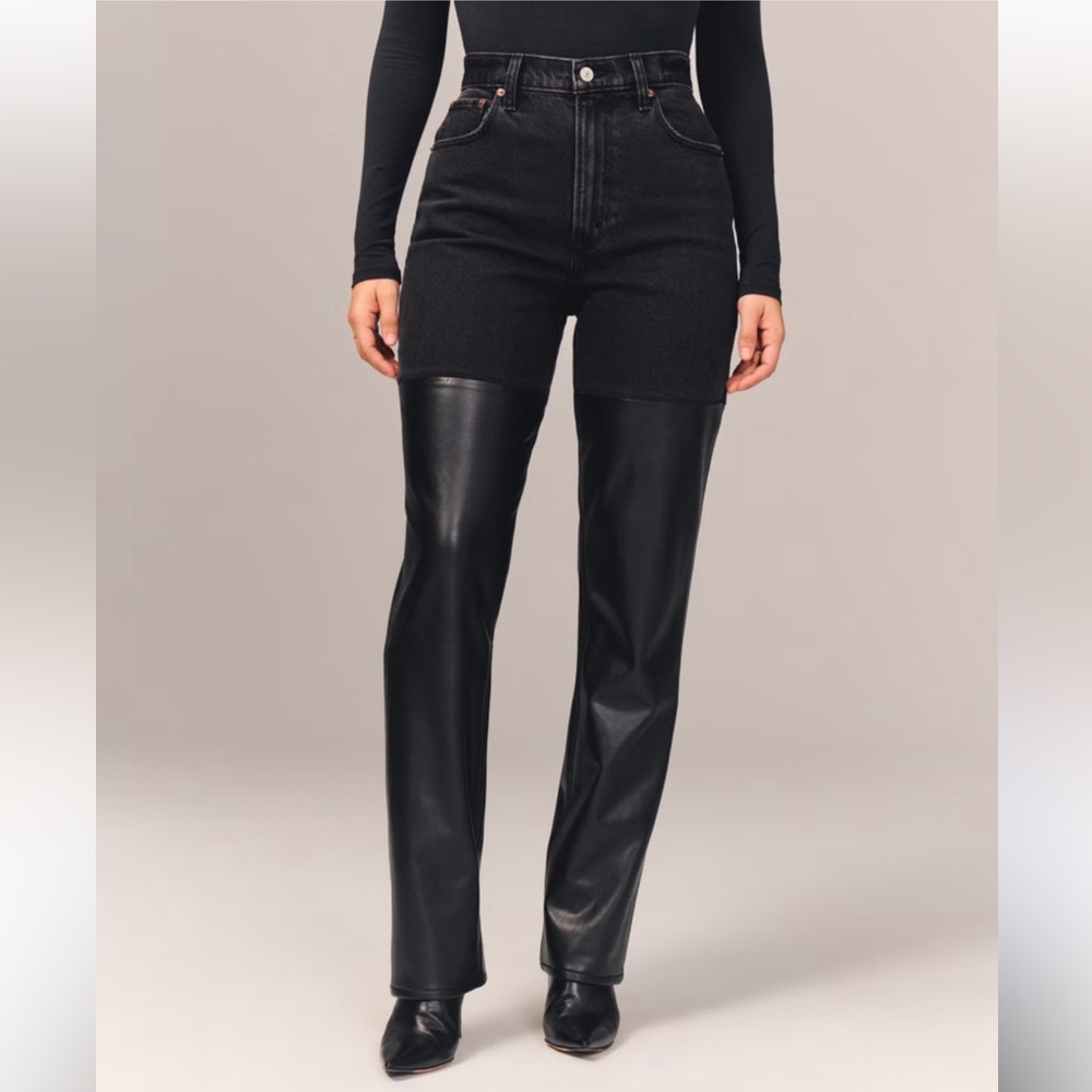 Abercrombie & Fitch Curve Love Ultra High Rise 90s Straight Black Women's Jeans